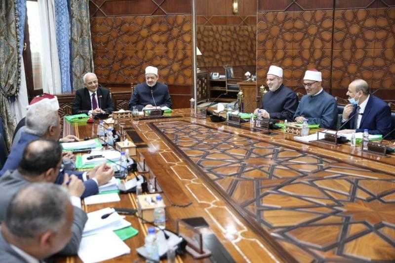 المجلس الأعلى للأزهر يناقش استعدادات العام الدراسي الجديد