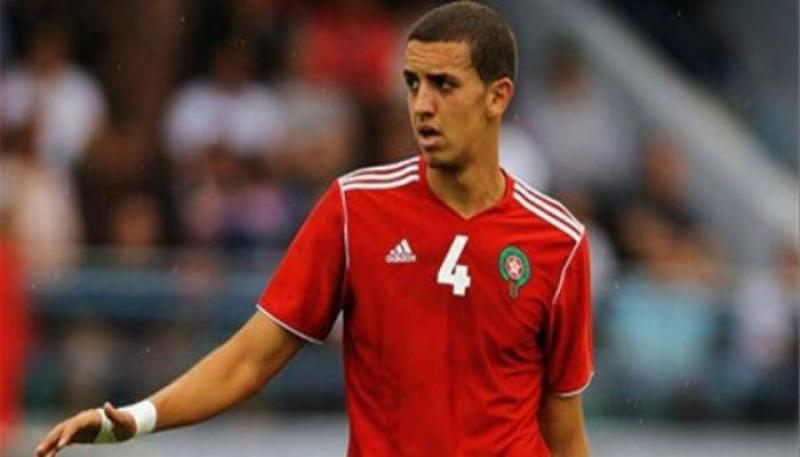 مدافع منتخب المغرب ينضم إلى بلد الوليد الإسباني
