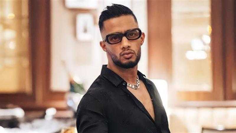 الجمهور يهاجم محمد رمضان بعد ضرب ممثل مساعد بـ”القفا”.. صور