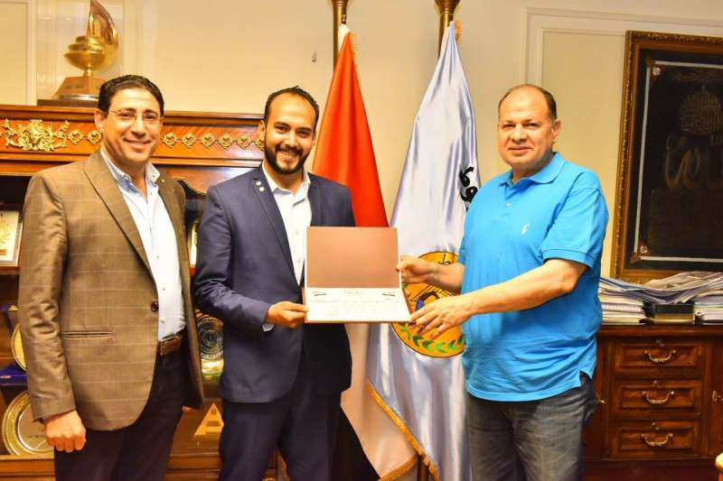 خط أحمر