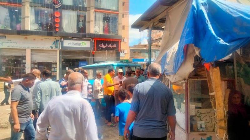 رئيس مركز مطوبس بمحافظة كفرالشيخ يقود حملة مكبرة لرفع الإشغالات من شوارع المدينة | صور