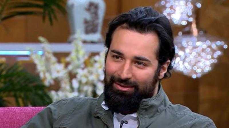 منتج فيلم ”حدث بالقاهرة” يضع أحمد حاتم في مأزق