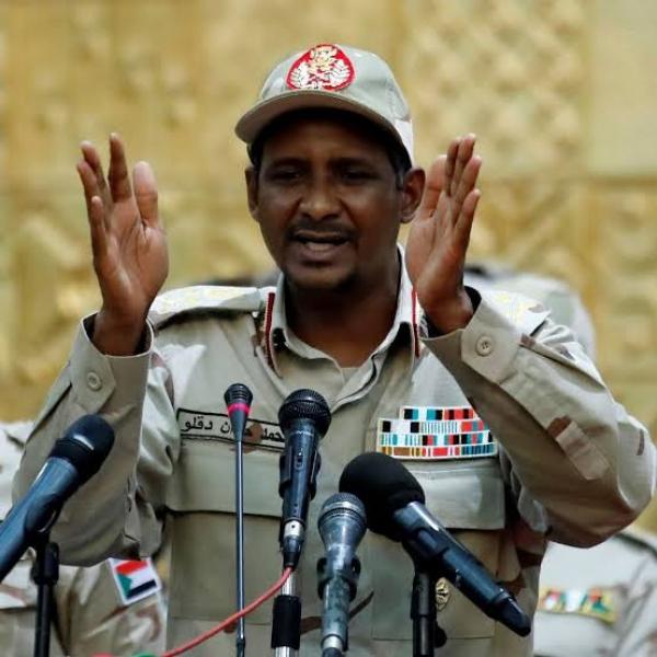 نائب رئيس مجلس السيادة السوداني يطلع على الأوضاع بالولاية الشمالية