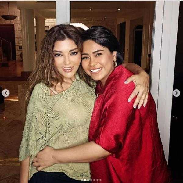 شيرين عبد الوهاب تزور سميرة سعيد.. والديفا تعلق: دمتِ لي صديقة مخلصة.. صور