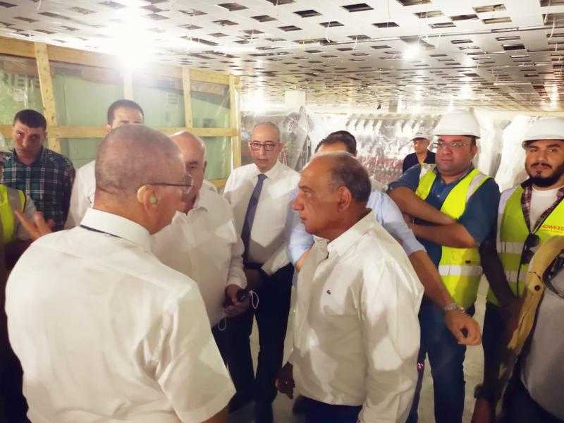 وزير قطاع الأعمال يتابع أول شحنة ماكينات حديثة بمصنع غزل ”4” بشركة غزل المحلة