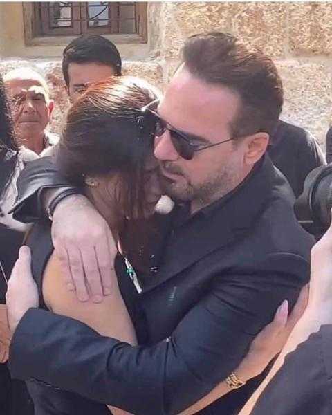 وائل جسار يواسي شقيقة الراحل جورج الراسي: ”ما بيبرد نار خسارته”