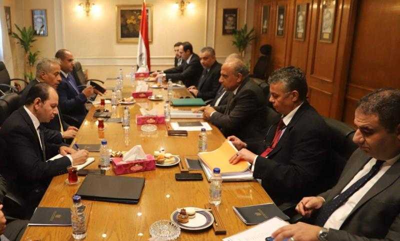 وزير قطاع الأعمال يبحث مع وزير القوى العاملة تعزيز التعاون في ملفات مشتركة