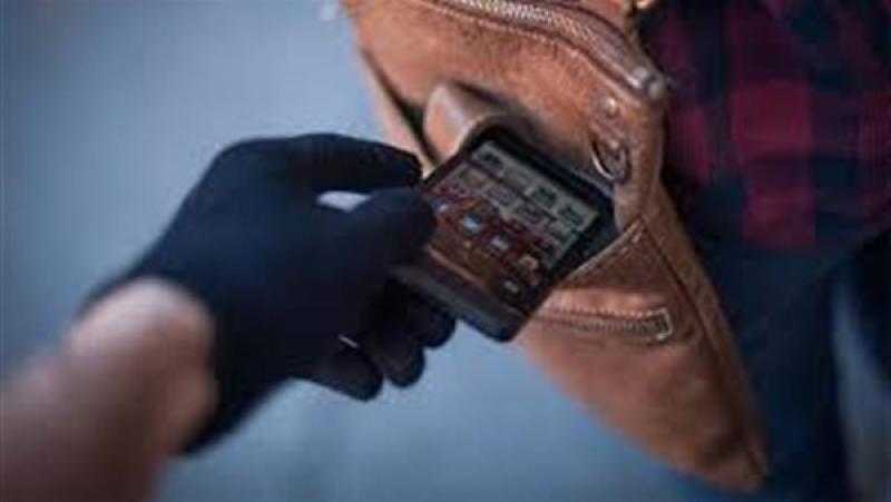 النيابة تطلب التحريات حول نشاط عصابة الهواتف في القاهرة