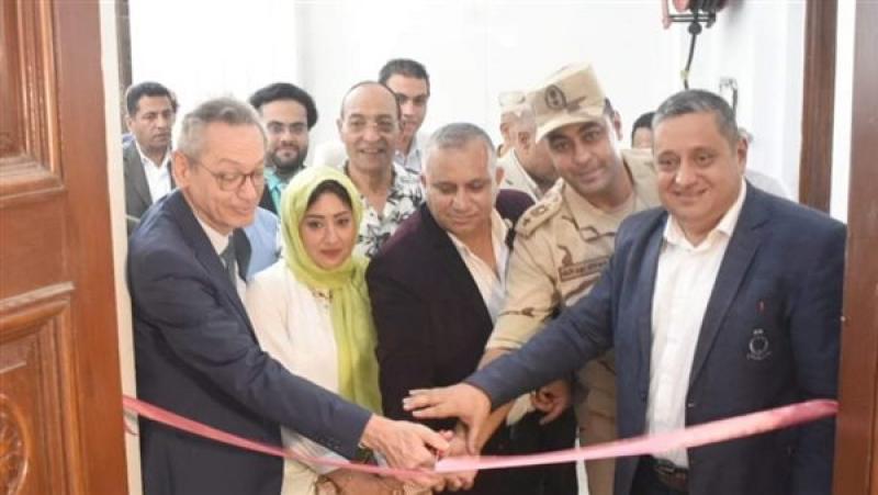 خط أحمر