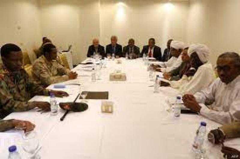 اجتماع للجيش السوداني مع حركة الحرية والتغيير والحركات المسلحة بالسودان