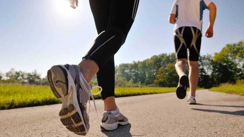 دقائق من المشي بعد الأكل تقلل خطر الإصابة بمرضين