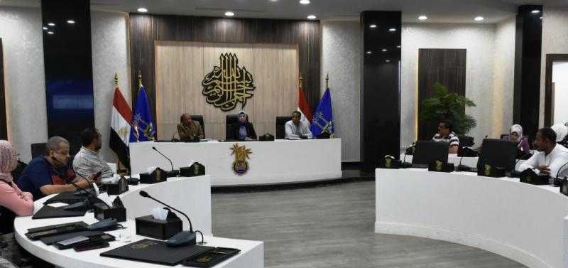 محافظ أسوان يكلف بمراجعة ملفات تراخيص البناء للتأكد من مطابقتها للمواصفات