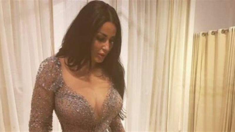 ندى الكامل طليقة الفيشاوي بعد تحريف تصريحاتها الأخيرة: ”ايه شغل الرُخص ده؟”