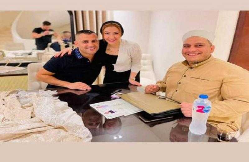 بعد نفي بوسي طلاقها.. زوجة هشام ربيع الأولى تعلن عودتها له (صور)