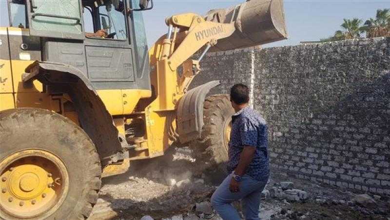 محافظة الجيزة تسترد 385 فدان أملاك دولة في الواحات البحرية