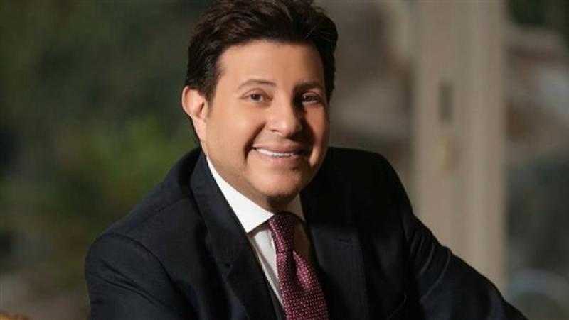 هاني شاكر عن غنائه في حفلين متتاليين: العدة كويسة