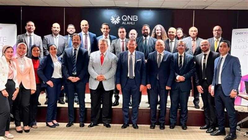بنك QNB الأهلي يجتمع مع لجنة الابتكار للاطلاع على الأفكار المبتكرة