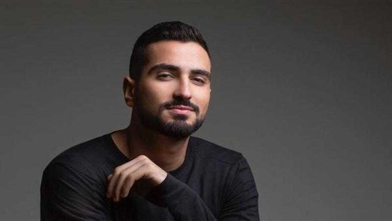 محمد الشرنوبي ينشر صورة مع نيللي كريم