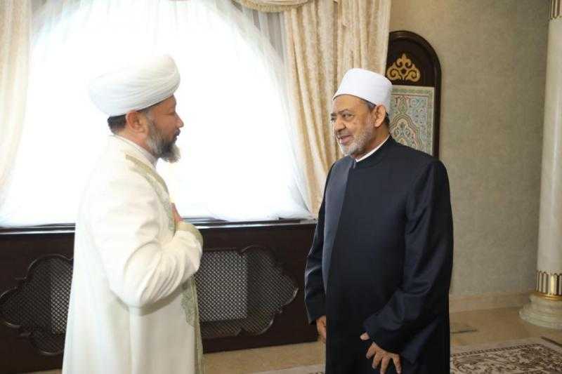 الإمام الأكبر يلتقي مفتي كازاخستان على هامش مؤتمر زعماء الأديان |صور
