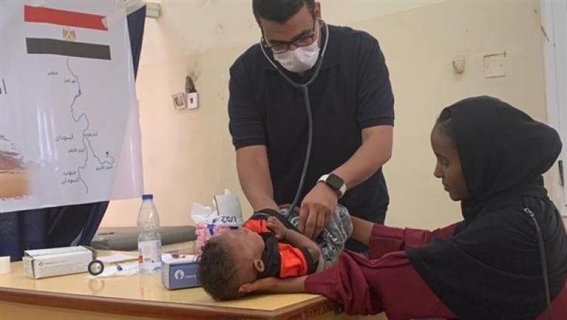 توقيع الكشف على 6 آلاف شخص بدولة السودان خلال القافلة الطبية المصرية |صور