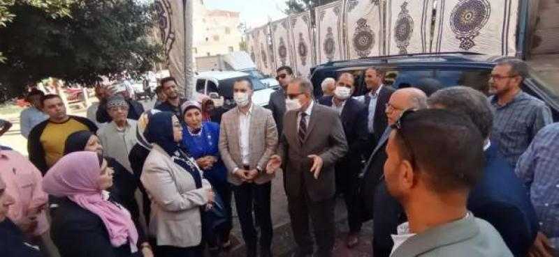 محافظ كفر الشيخ يتفقد مستشفى الكلى بفوه