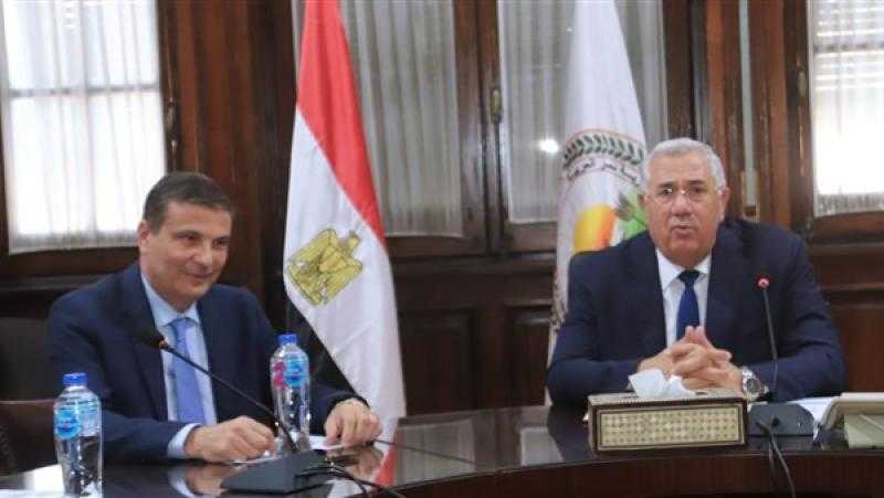 وزير الزراعة ورئيس البنك الزراعي يبحثان التوسع في تمويل مشروعات الإنتاج الزراعي والحيواني لدعم صغار المزراعين