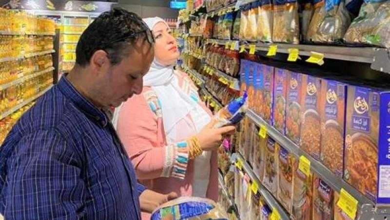 شرطة التموين تضبط 55 طنا من المواد الغذائية قبل بيعها بأزيد من السعر