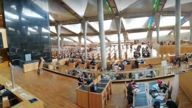مسؤول بمكتبة الإسكندرية يكشف طريقة حفظ المخطوطات النادرة