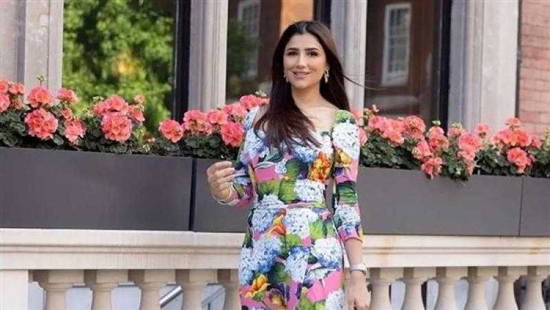 مي عمر تروج لـ«تحت تهديد السلاح» وتعلن موعد عرضه في السينمات