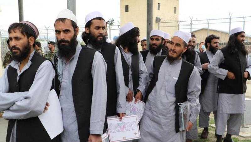طالبان تؤكد الإفراج عن مواطن أمريكي في صفقة تبادل للسجناء
