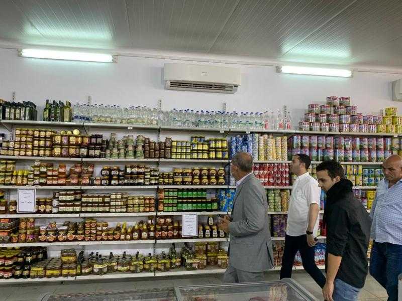 محافظ كفر الشيخ يطمئن على توفير مستلزمات المدارس بأسعار مخفضة