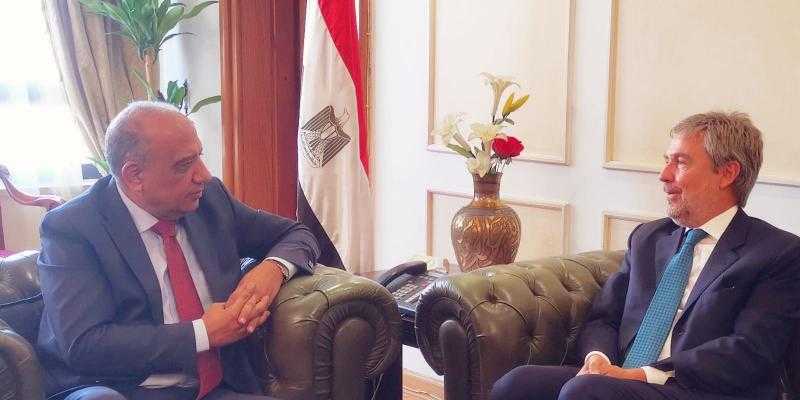 وزير قطاع الأعمال العام يبحث مع السفير الإيطالي تعزيز التعاون المشترك