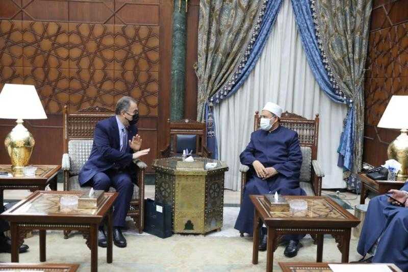 شيخ الأزهر يلتقي رئيس الجامعة الأمريكية لبحث سبل التعاون المشترك