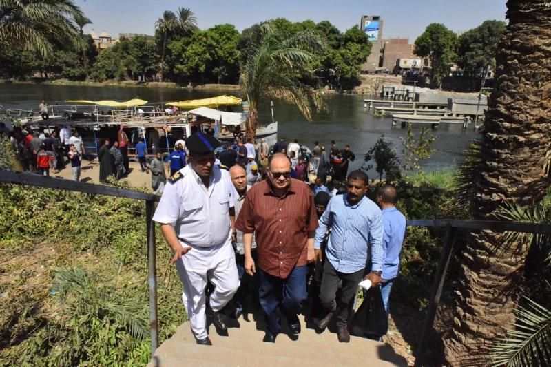 محافظ أسيوط يتفقد موقع حادث تعطل معدية ببني قرة بالقوصية