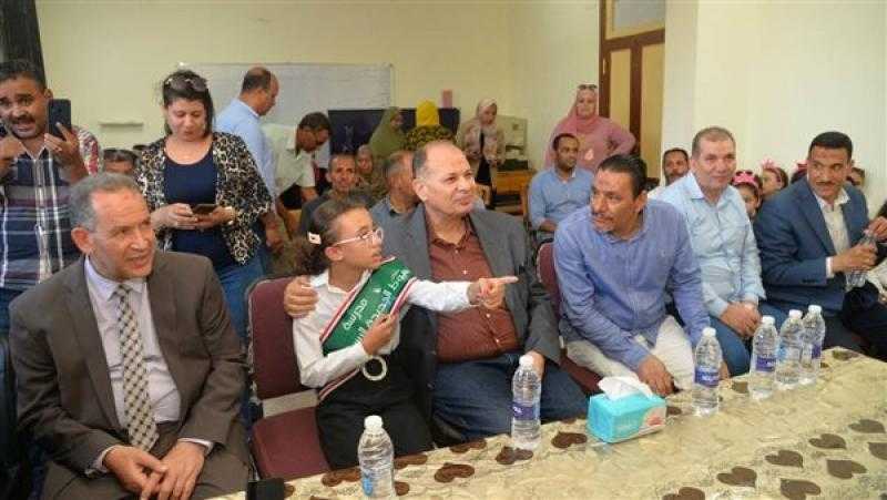 محافظ أسيوط يتابع استعدادات المدارس لاستقبال العام الدراسي الجديد