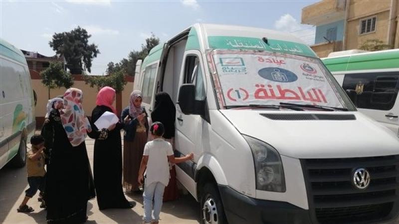 الكشف بالمجان على أكثر من ألف مواطن في دمياط