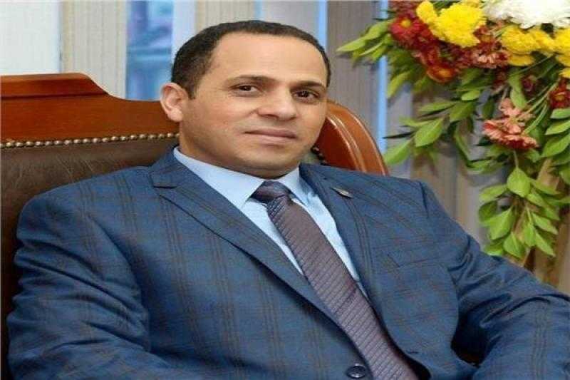 تأجيل محاكمة رئيس جامعة دمنهور السابق و5 آخرين في اتهامهم بالرشوة لـ25 أكتوبر