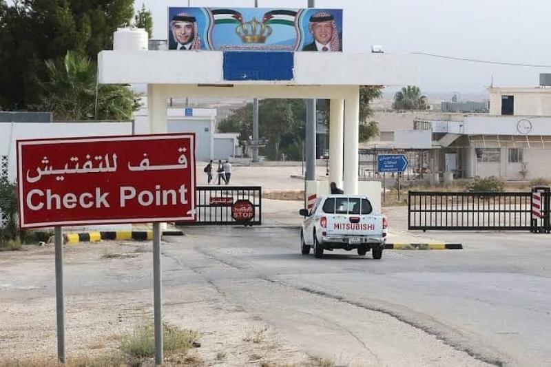الأردن يحبط تهريب كميات كبيرة من الحبوب المخدرة عبر معبر حدودي