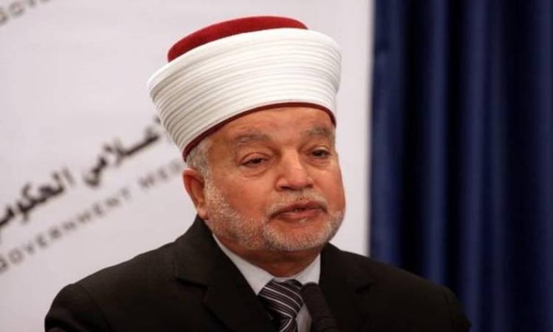 مفتى فلسطين يحذر من اقتحامات المستوطنين المتصاعدة لباحات المسجد الأقصى