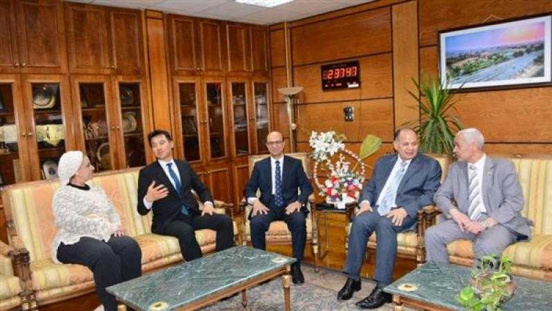 رئيس جامعة أسيوط يستقبل محافظ الإقليم وسفير كوريا الجنوبية.. فيديو