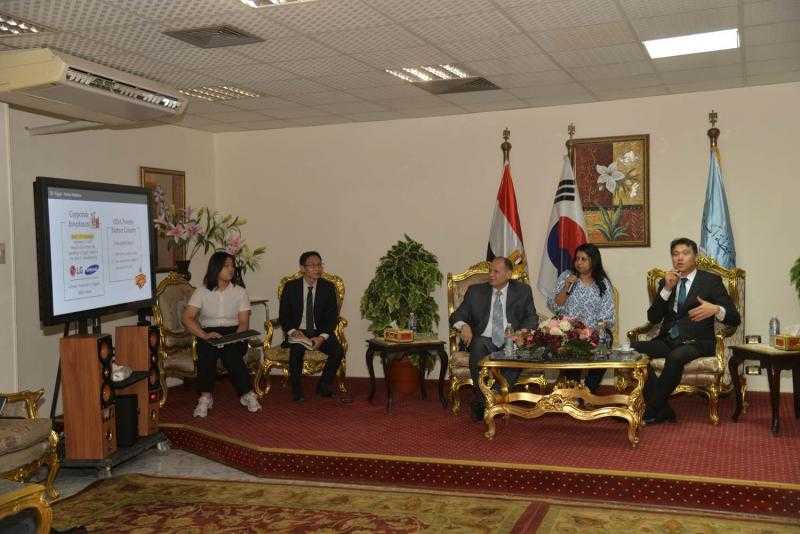 محافظ أسيوط يستعرض مشروعات ”حياة كريمة” خلال زيارة سفير كوريا الجنوبية.. صور