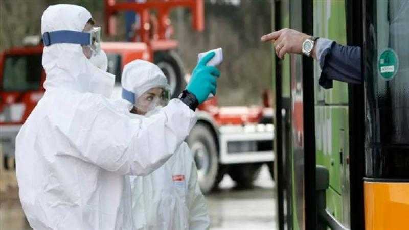 الصين تسجل 968 إصابة جديدة بفيروس كورونا