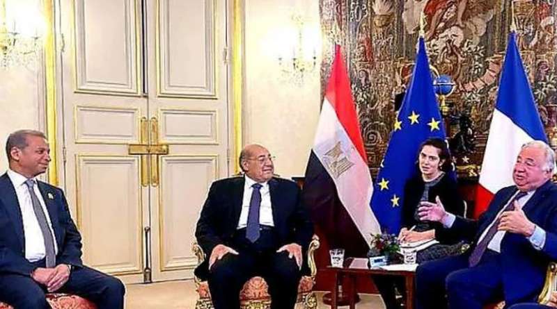 خط أحمر