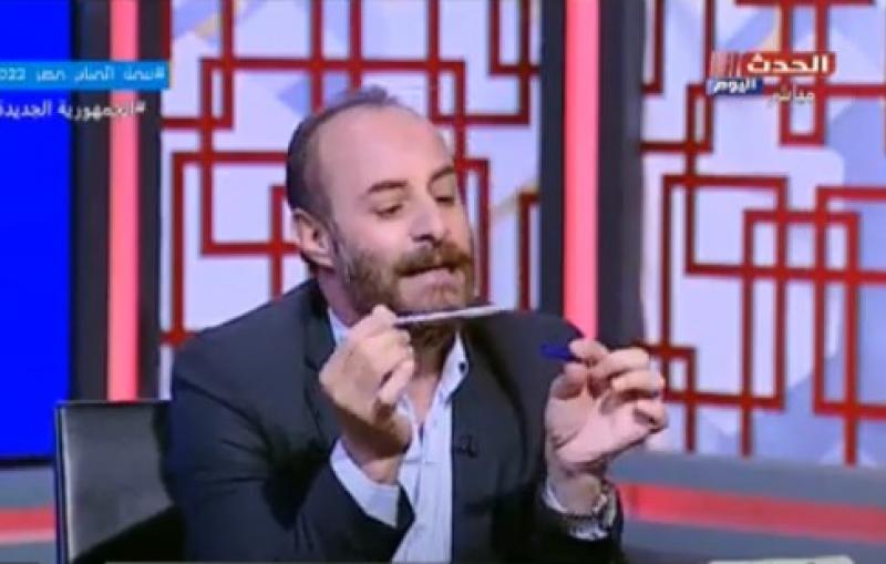 الإعلامي حازم توفيق: الرجل أكثر تألما بالخيانة الزوجية من المرأة
