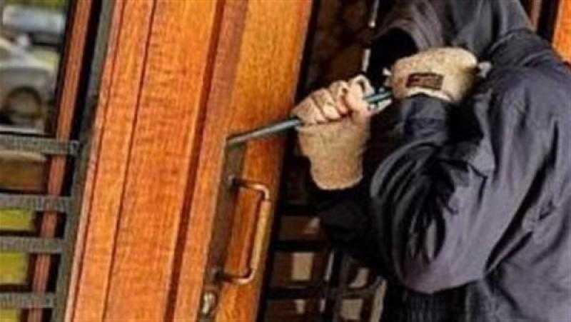 حبس المتهم بسرقة 4 شقق في القاهرة