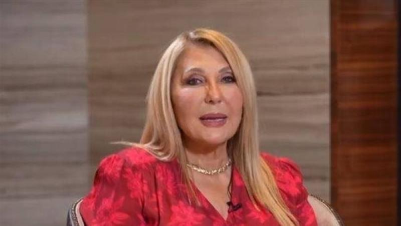 نادية الجندي: أبويا كان متدين ومن عائلة محافظة ورافض دخولي الفن