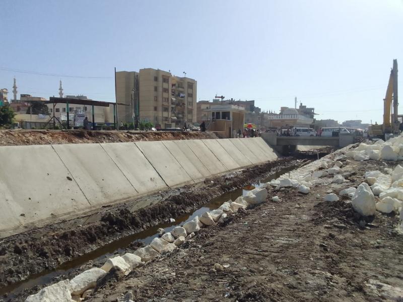 تبطين الترع