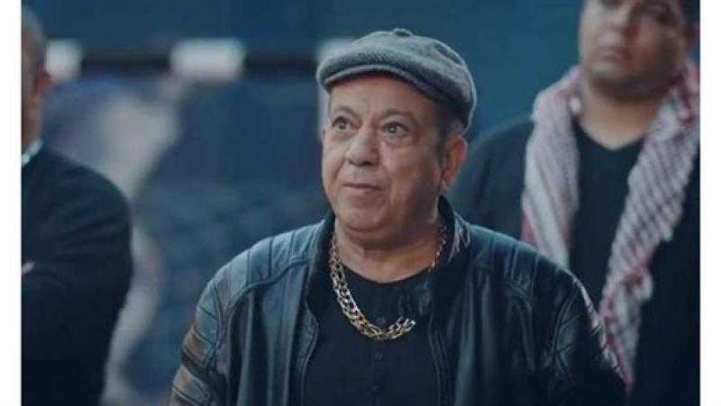 محمد محمود يراهن على نجاح «المطاريد» ويواصل «بالطو وفانلة وتاب»