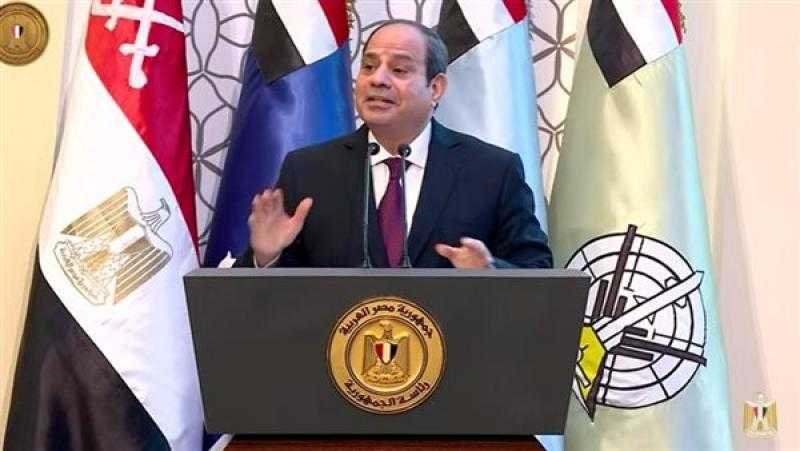 الرئيس السيسي: «أوجه التحية لروح البطل الشهيد أنور السادات.. والعلاقة بين الجيش والشعب أبدية»