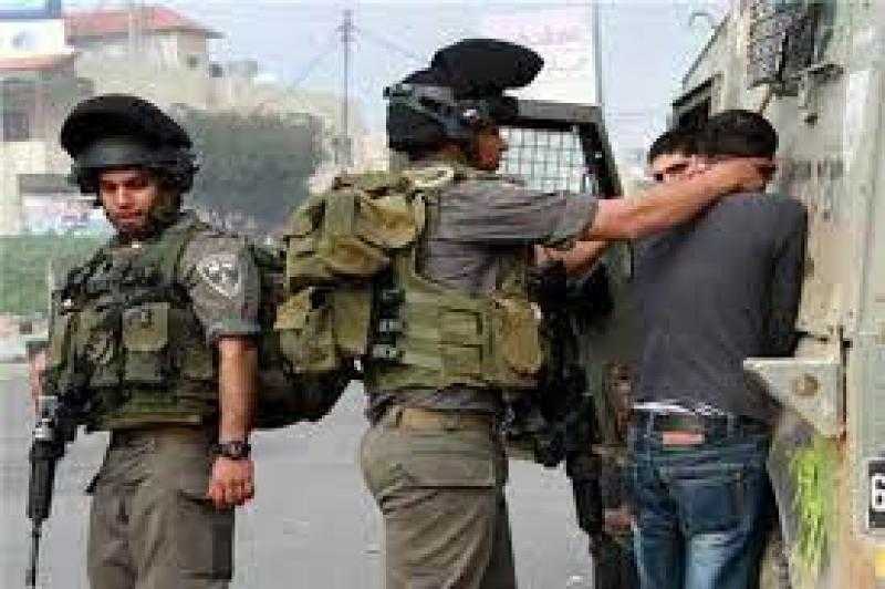 الاحتلال يعتقل 9 فلسطينيين بينهم فتاة.. وتحذير من استمرار التصعيد